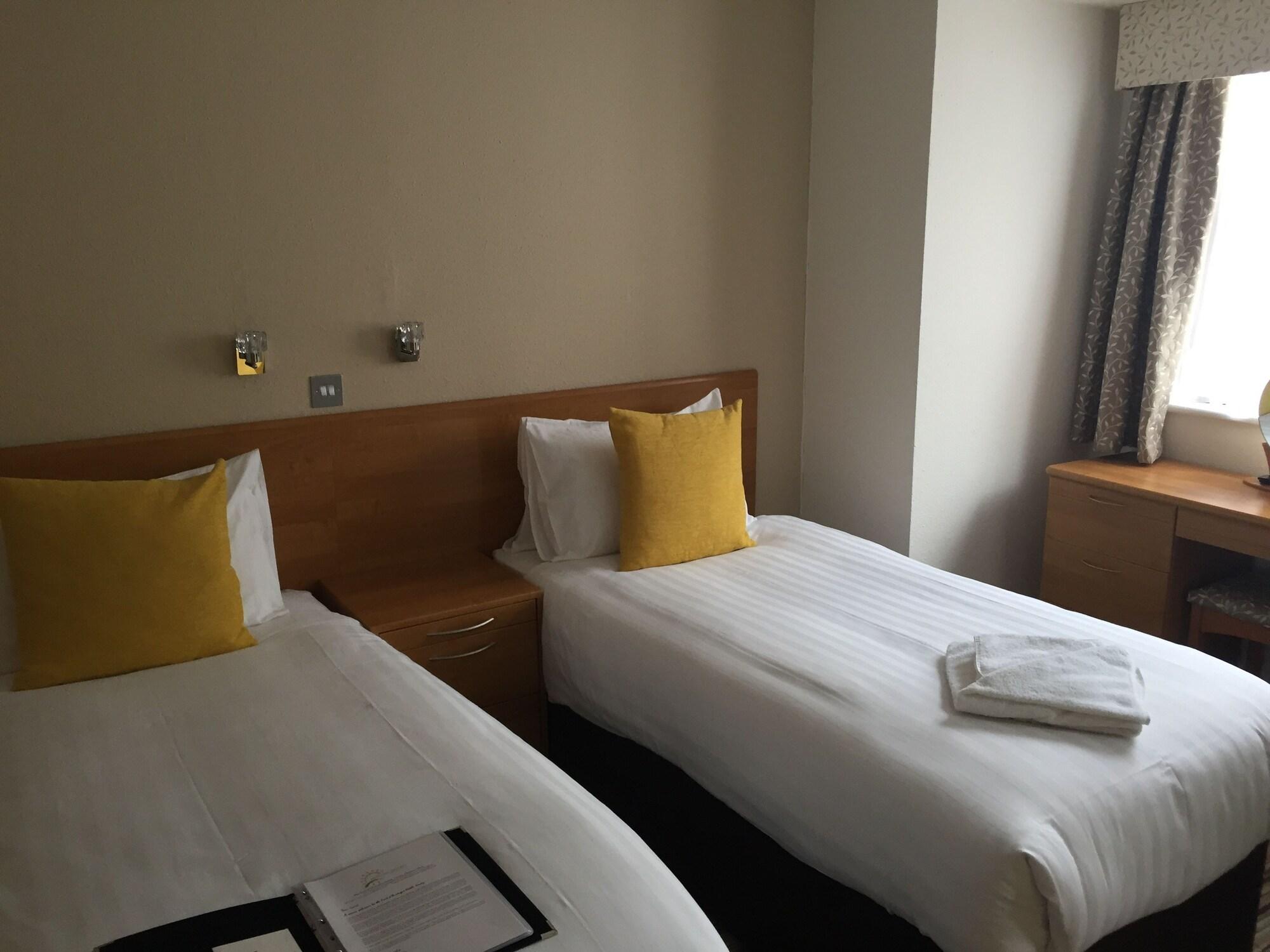 Fort D'Auvergne Hotel Saint Helier ภายนอก รูปภาพ